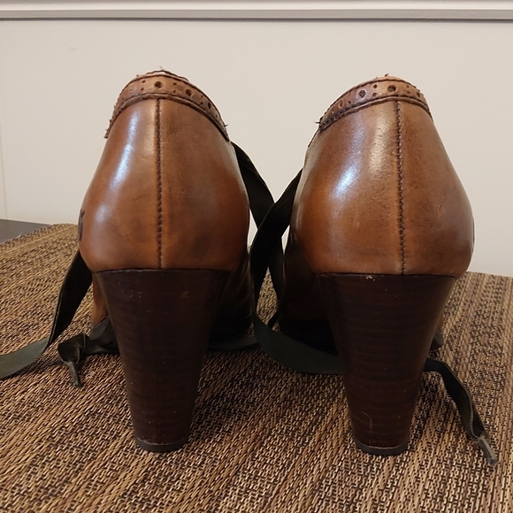 Born Size 6.5 Brown Women's Oxford Shoes - Picture 5 of 7